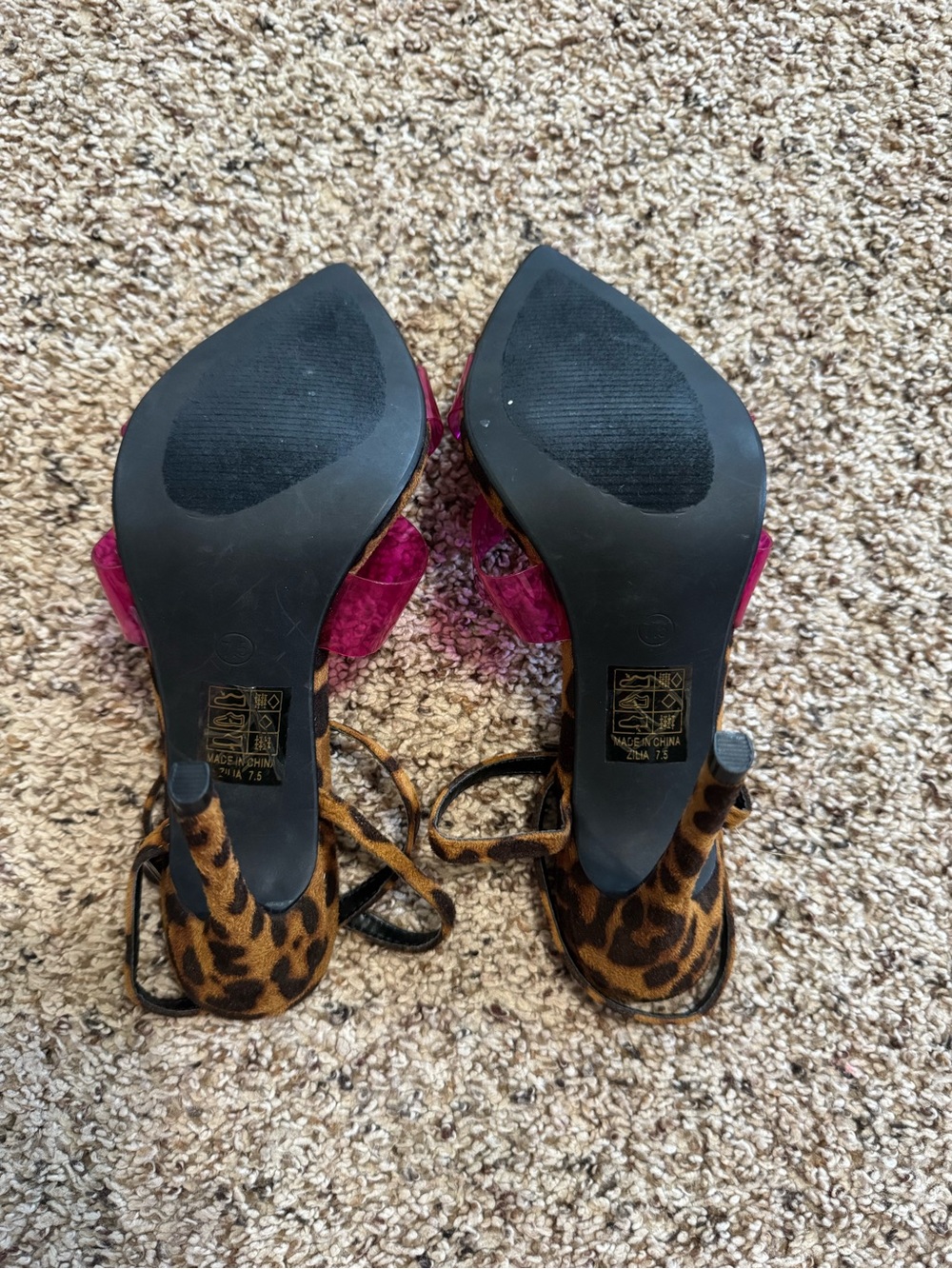 Fashion Nova Leopard Pointed Heels with Hot Pink Clear Straps - Picture 4 of 5
